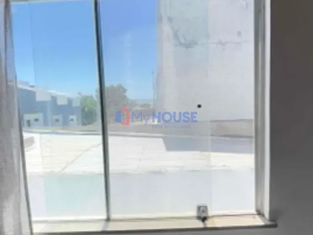 Casa com 450m² 3 quartos e 3 banheiros, à venda ou para alugar, no bairro Nossa Senhora da Vitória em Ilhéus
