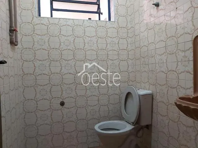 Casa com 250m² 4 quartos e 3 banheiros, à venda ou para alugar, no bairro Vila Breda em Santa Bárbara D'Oeste