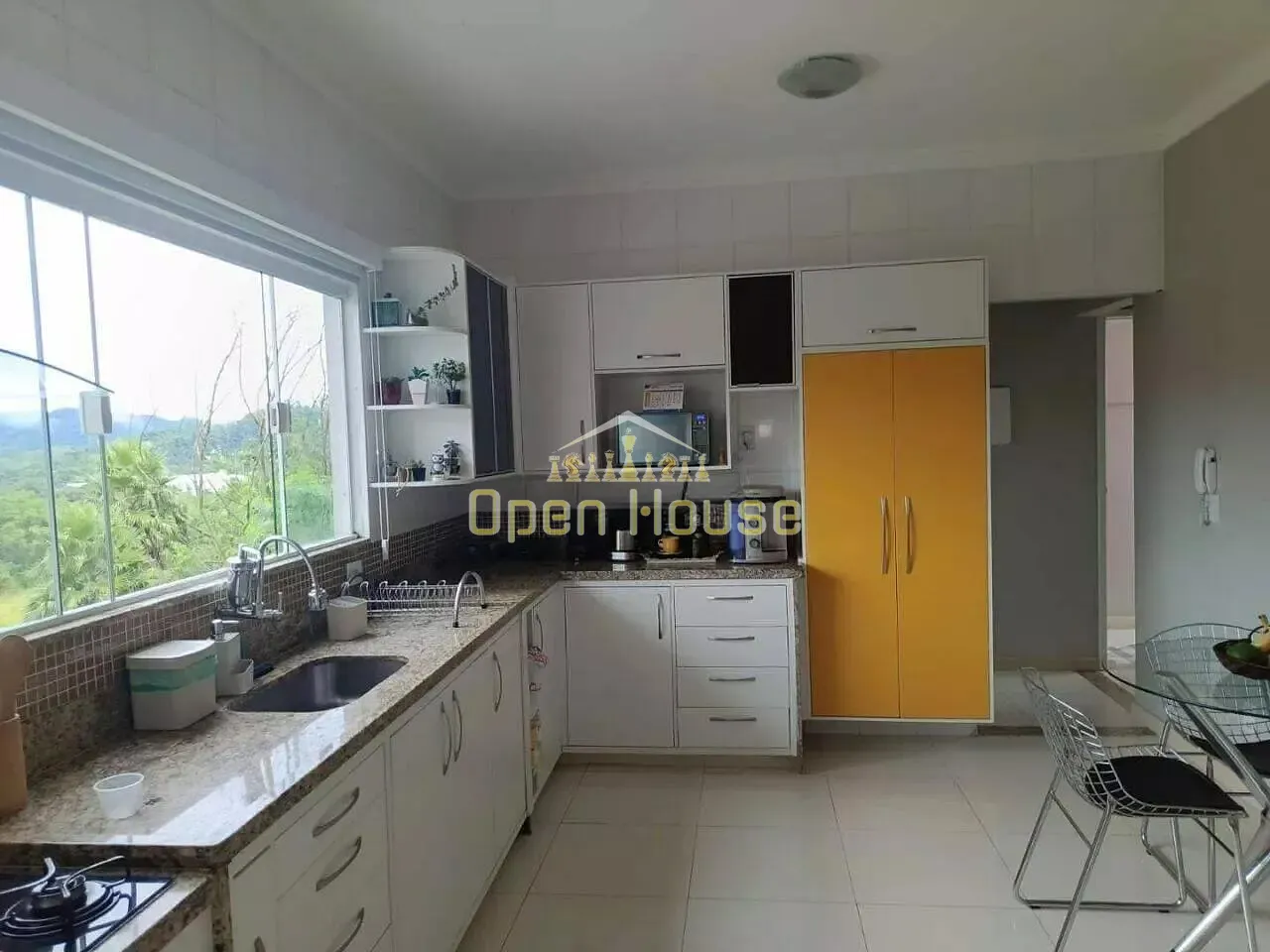 Casa, 3 quartos, 240 m² - Foto 9