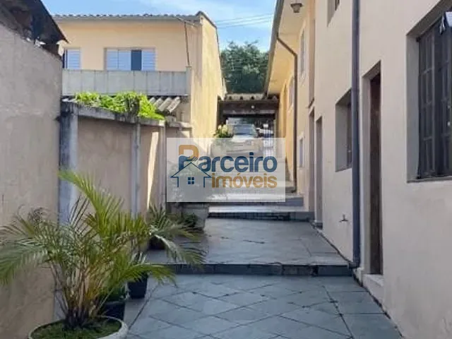 Casa com 245m² 4 quartos e 2 banheiros, à venda, no bairro Vila Matilde em São Paulo