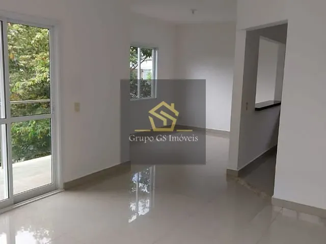 Casa com 300m² 3 quartos e 5 banheiros, à venda, no bairro Pinheirinho em Vinhedo