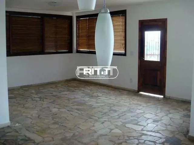 Casa com 300m² 3 quartos e 2 banheiros, à venda, no bairro Colinas do Ermitage (Sousas) em Campinas