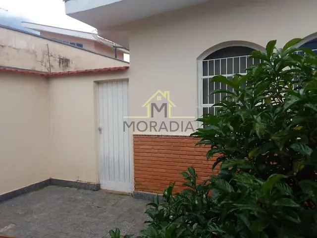 Casa com 453m² 4 quartos e 3 banheiros, à venda, no bairro Parque das Orquideas em Guaxupé