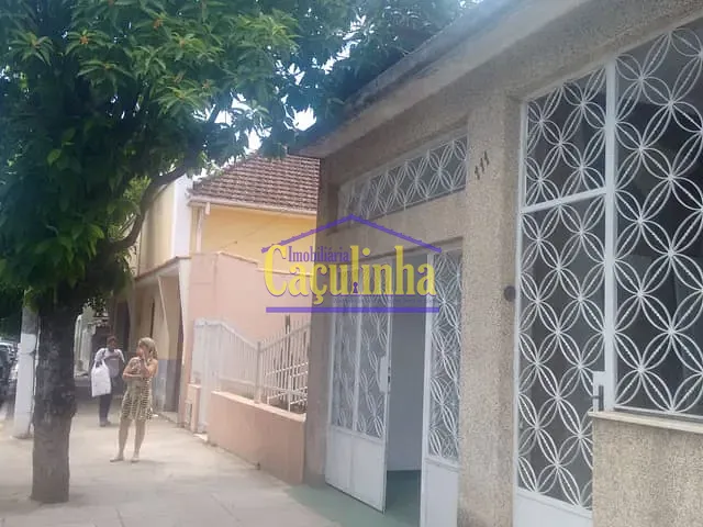 Casa com 120m², para alugar, no bairro Nossa Senhora de Santana em Barra do Piraí