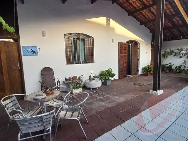 Casa com 286m² 3 quartos e 4 banheiros, à venda, no bairro Caiçara em Praia Grande