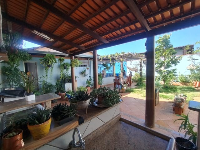 Casa 3 quartos e 3 banheiros, à venda, no bairro Goiânia 2 em Goiânia