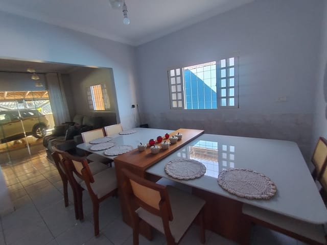 Casa 3 quartos e 3 banheiros, à venda, no bairro Goiânia 2 em Goiânia
