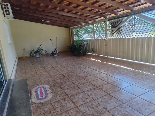 Casa 3 quartos e 3 banheiros, à venda, no bairro Goiânia 2 em Goiânia