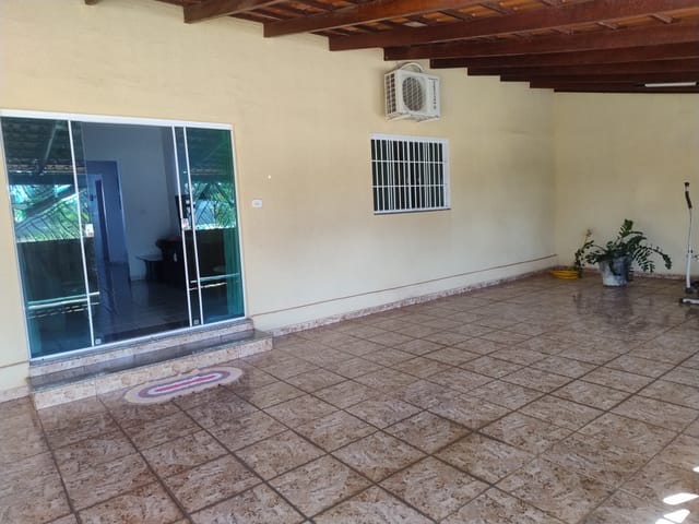 Casa 3 quartos e 3 banheiros, à venda, no bairro Goiânia 2 em Goiânia