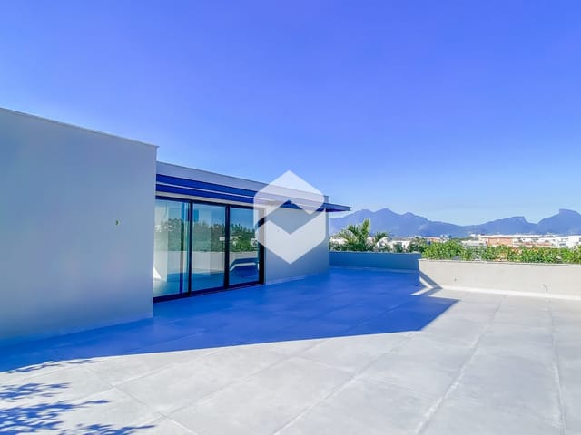 Casa com 1200m² 5 quartos e 9 banheiros, para alugar, no bairro Barra da Tijuca em Rio de Janeiro