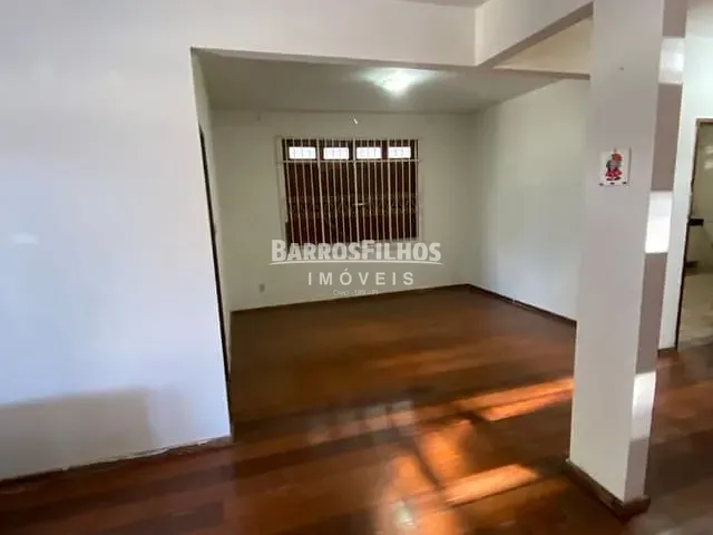 Casa com 247m² 6 quartos e 6 banheiros, à venda, no bairro Inácio Barbosa em Aracaju