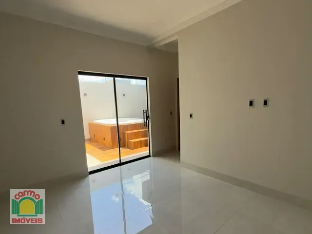 Casa com 200m² 3 quartos e 3 banheiros, à venda, no bairro Jardim Itália em Anápolis