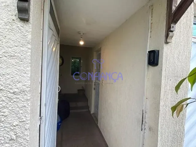 Casa com 400m² 3 quartos e 5 banheiros, à venda, no bairro Vila Valqueire em Rio de Janeiro