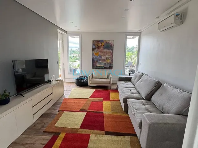 Casa com 800m² 4 quartos e 6 banheiros, à venda, no bairro Tamboré em Barueri