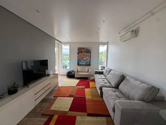 Casa com 800m² 4 quartos e 6 banheiros, à venda, no bairro Tamboré em Barueri