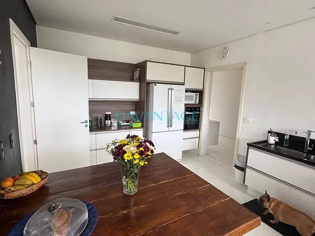 Casa com 800m² 4 quartos e 6 banheiros, à venda, no bairro Tamboré em Barueri