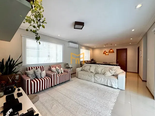 Casa com 409m² 3 quartos e 5 banheiros, à venda, no bairro Guanabara em Ananindeua