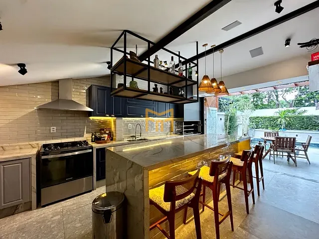 Casa com 409m² 3 quartos e 5 banheiros, à venda, no bairro Guanabara em Ananindeua
