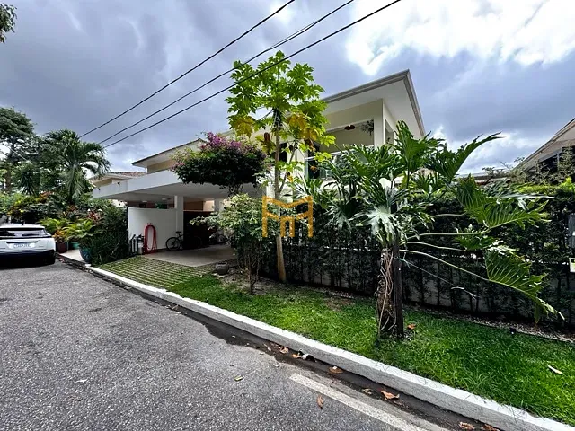 Casa com 409m² 3 quartos e 5 banheiros, à venda, no bairro Guanabara em Ananindeua