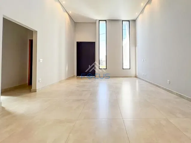Casa com 250m² 3 quartos e 3 banheiros, à venda, no bairro Distrito Jacaré em Itupeva