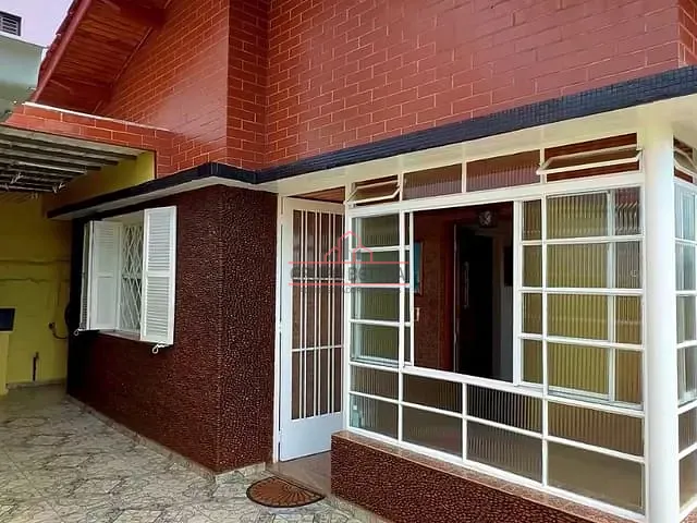 Casa com 300m² 3 quartos e 2 banheiros, à venda, no bairro Vila Boa Vista em Barueri