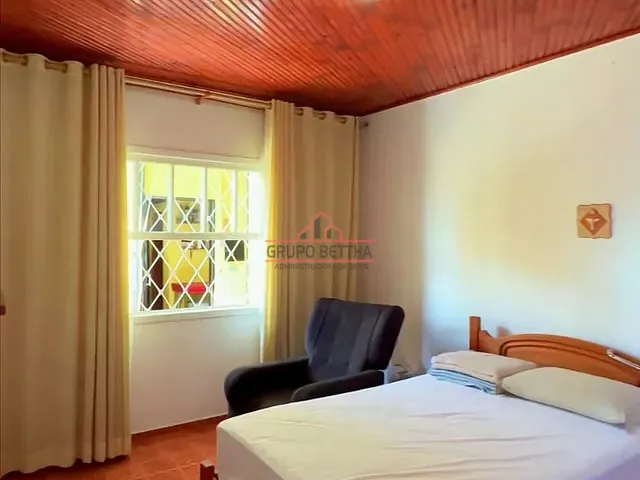 Casa com 300m² 3 quartos e 2 banheiros, à venda, no bairro Vila Boa Vista em Barueri