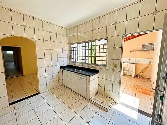 Casa com 139m² 2 quartos e 1 banheiro, à venda, no bairro Campos Elíseos em Ribeirão Preto