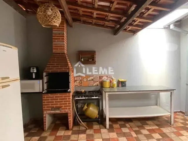 Casa com 180m² 3 quartos e 2 banheiros, à venda, no bairro Jardim Botânico em Mococa