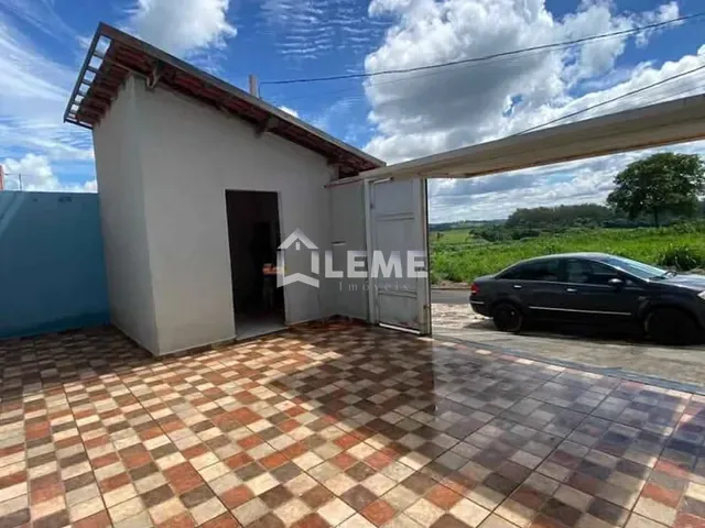 Casa com 180m² 3 quartos e 2 banheiros, à venda, no bairro Jardim Botânico em Mococa