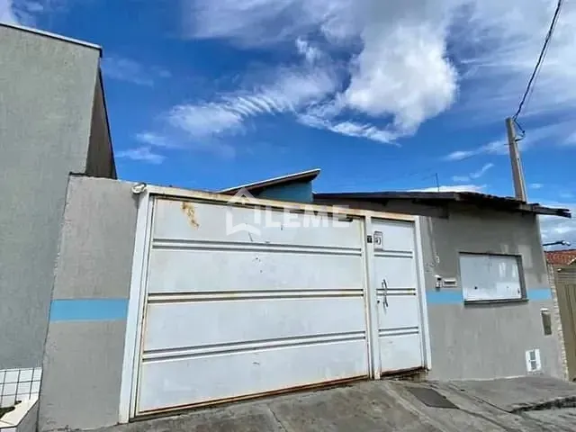 Casa com 180m² 3 quartos e 2 banheiros, à venda, no bairro Jardim Botânico em Mococa