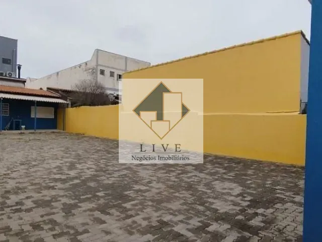 Casa à venda ou para alugar, no bairro Jardim Paulicéia em Campinas