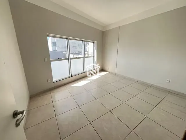 Casa com 384m² 2 quartos e 2 banheiros, para alugar, no bairro Setor Oeste em Paraíso do Tocantins