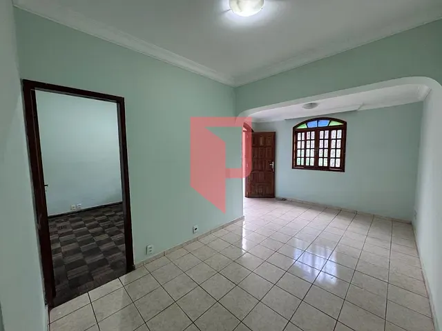 Casa para alugar, no bairro Alto Caiçaras em Belo Horizonte