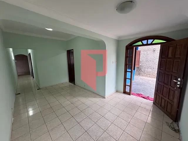 Casa para alugar, no bairro Alto Caiçaras em Belo Horizonte