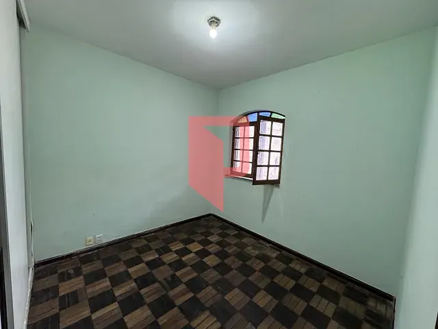 Casa para alugar, no bairro Alto Caiçaras em Belo Horizonte