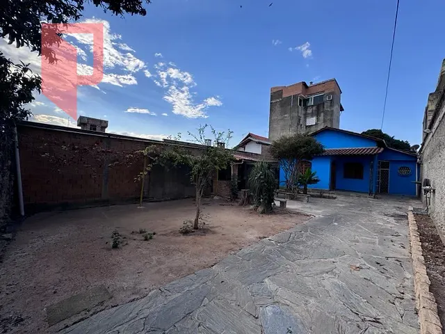 Casa para alugar, no bairro Caiçaras em Belo Horizonte