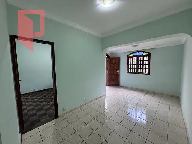 Casa para alugar, no bairro Caiçaras em Belo Horizonte