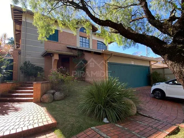 Casa 5 quartos e 2 banheiros, à venda, no bairro Jardim do Ginásio em Poços de Caldas