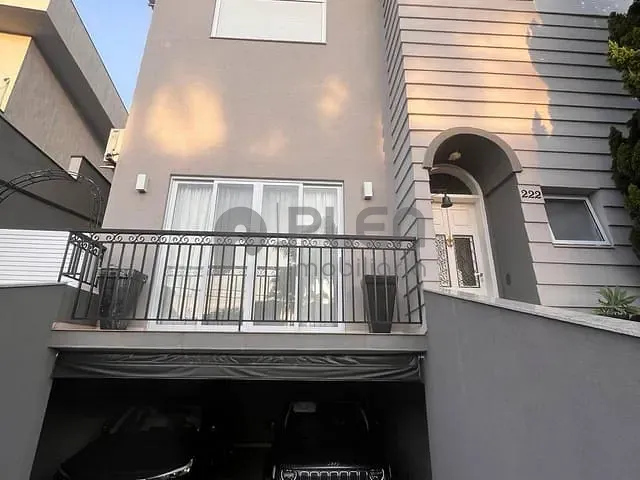 Casa com 391m² 3 quartos e 5 banheiros, à venda, no bairro Alphaville em Santana de Parnaíba