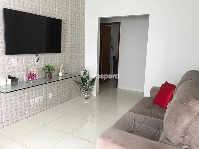 Casa com 200m² 3 quartos e 2 banheiros, à venda, no bairro Jardim Itália em Anápolis