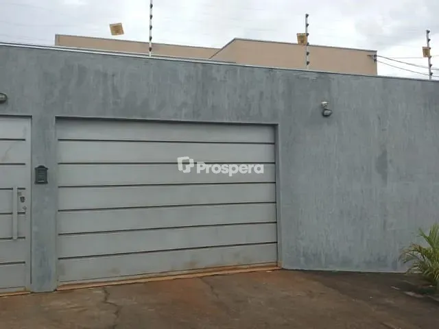 Casa com 200m² 3 quartos e 2 banheiros, à venda, no bairro Jardim Itália em Anápolis