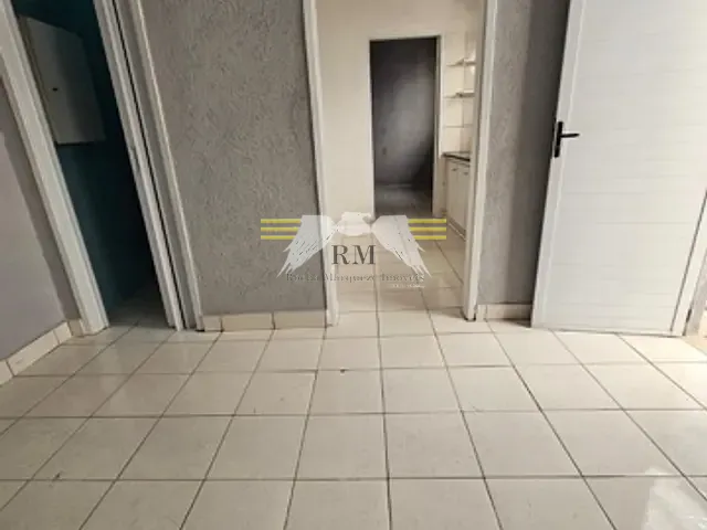 Casa com 300m² 2 quartos e 1 banheiro, para alugar, no bairro Jardim Cotching em São Paulo