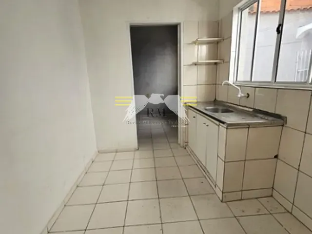 Casa com 300m² 2 quartos e 1 banheiro, para alugar, no bairro Jardim Cotching em São Paulo