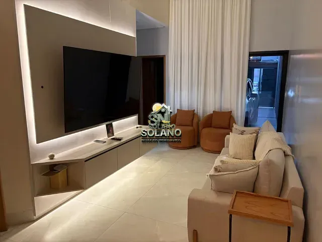 Casa com 200m² 3 quartos e 3 banheiros, para alugar, no bairro Parque das Flores em Goiânia