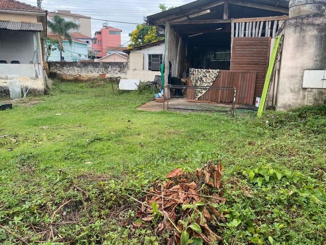 Casa com 1050m², à venda, no bairro Praça da Bandeira  em Cambuí