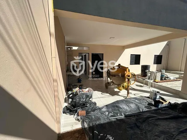 Casa 2 quartos e 2 banheiros, à venda, no bairro Vila Estância em Araxá