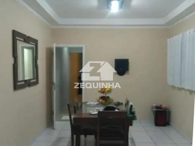 Casa com 125m² 3 quartos e 4 banheiros, à venda, no bairro Vila Campesina em Osasco