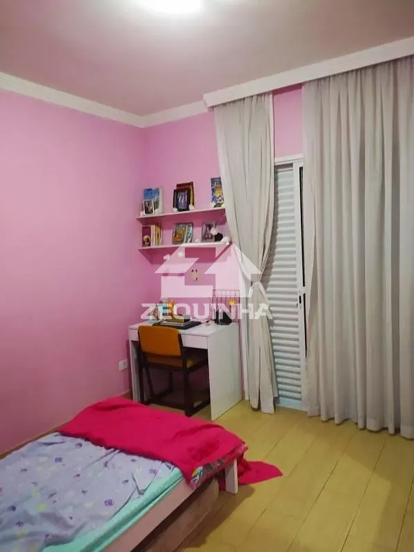 Casa, 3 quartos, 200 m² - Foto 2