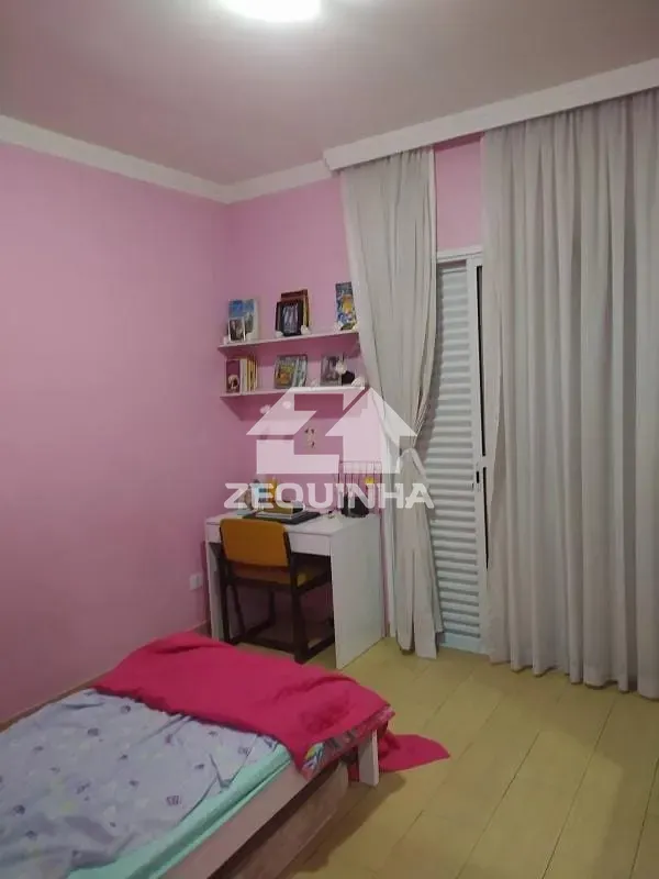 Casa, 3 quartos, 200 m² - Foto 4