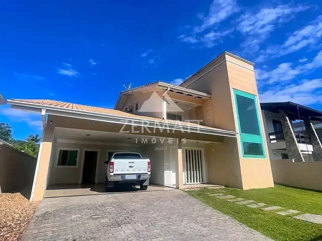 Casa 3 quartos e 5 banheiros, à venda, no bairro Vorstadt em Blumenau